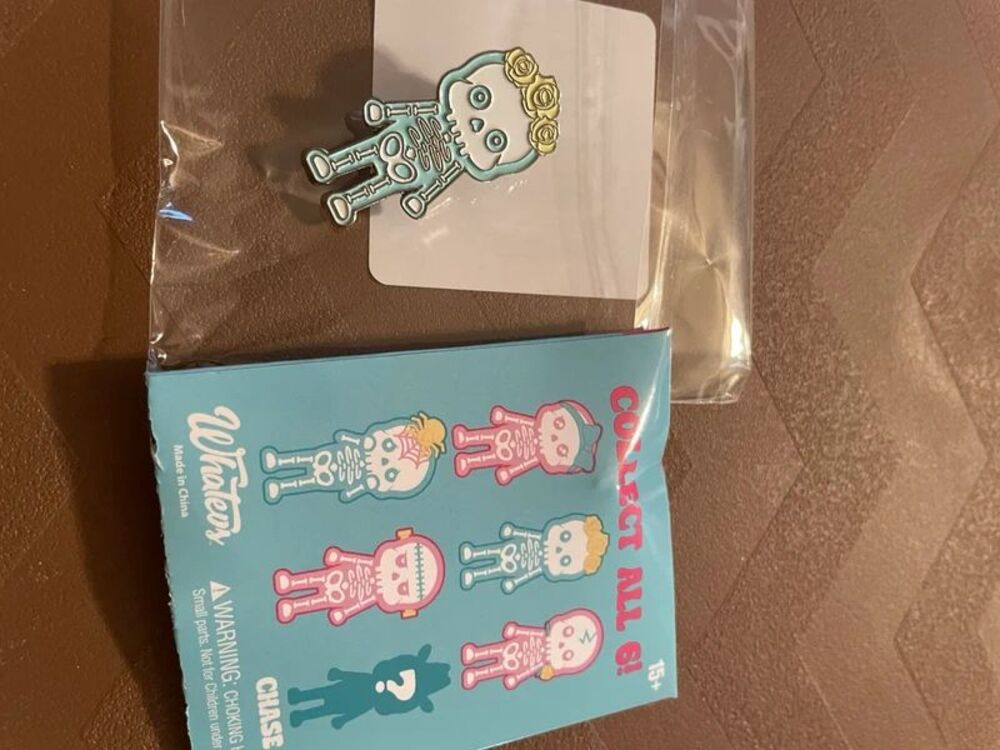 Pastel Skeletoons Enamel pins